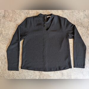 Only Black V-Neck Top